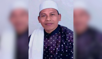KH. Anhar Haryadi (Pengasuh Pondok Pesantren Manbaul Ulum)